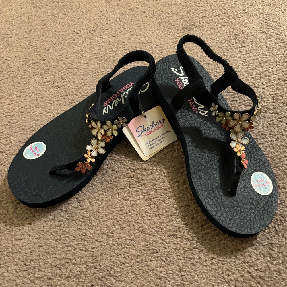 NEW Skechers Yoga Foam Sandal